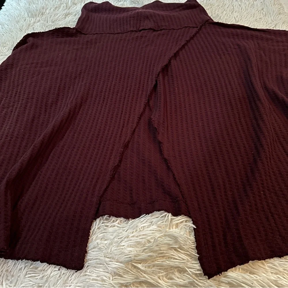 Free People Date Night Waffle Knit Cowl Neck Top Burgundy Size M (NWT)